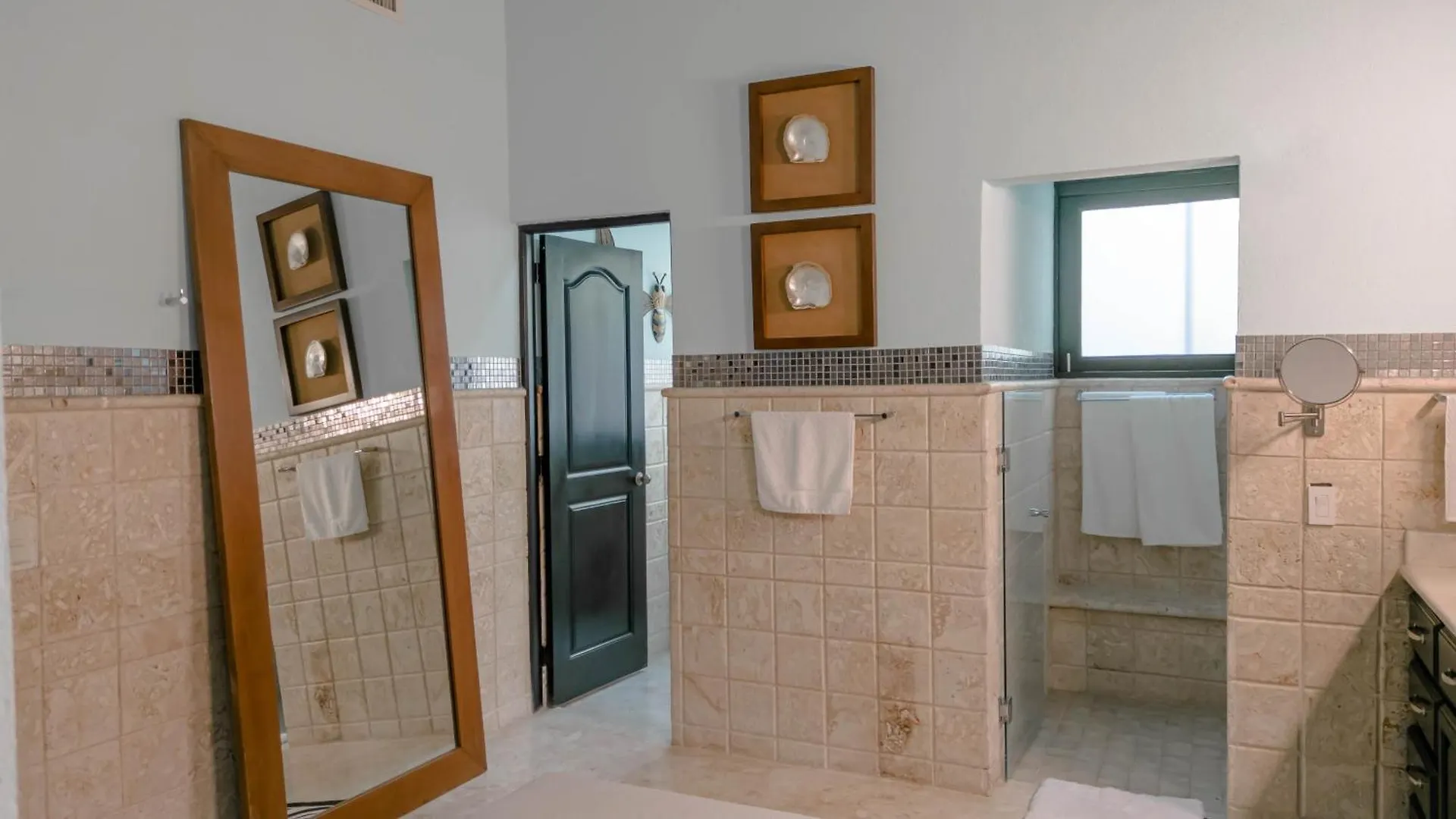 Casa De Campo 4-Br Retreat: Pool, Jacuzzi, Sauna, Chef & Maid La Romana Villa